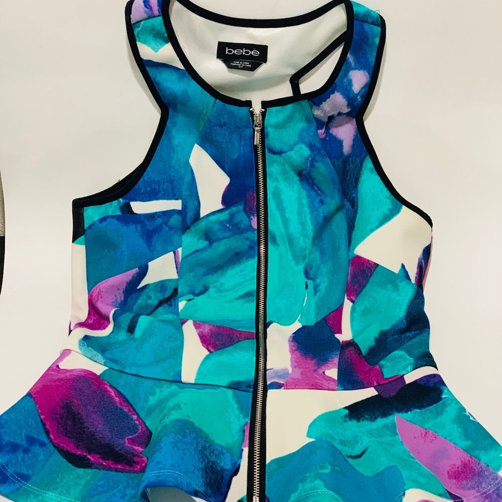 BEBE top